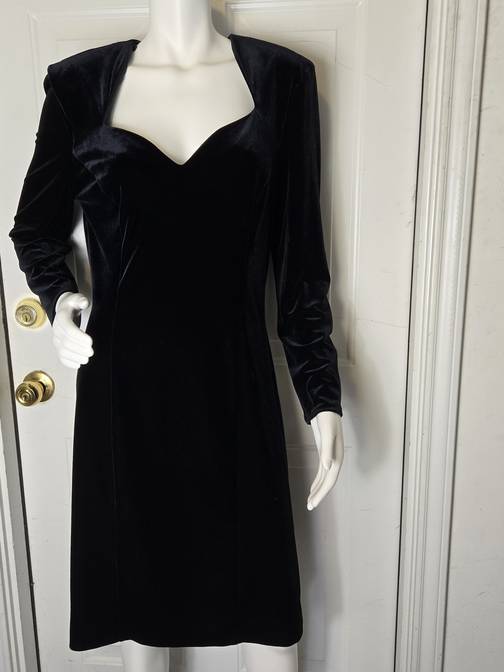 Vntg Niki By Niki Livas Black Velvet  Old Hollywood Sweetheart Dress Size 14